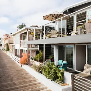 Apartment Oceanfront Oasis, Long Beach